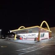Τα 5 πιο ιδιαίτερα McDonald’s στον κόσμο